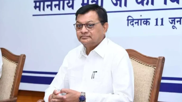 मंत्री लखनलाल देवांगन