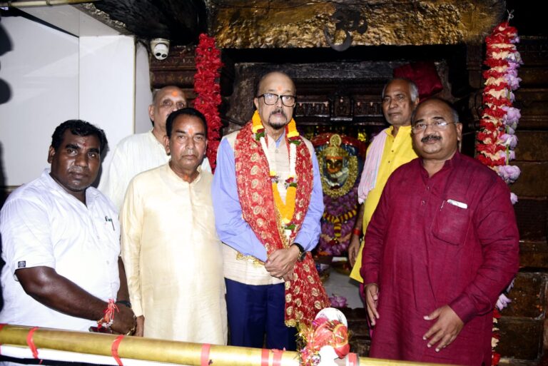 छत्तीसगढ़: रतनपुर में आदिशक्ति मां महामाया देवी का दर्शन करने पहुंचे राज्यपाल रमेन डेका