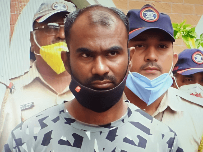 बेटे की दरिंदगी: मां को मारकर लाश के टुकड़े पकाकर खा गया