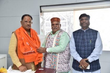 CM साय से बिहार के वन एवं सहकारिता मंत्री डॉ प्रेम कुमार की हुई भेंट