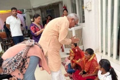 पूर्व मुख्यमंत्री भूपेश बघेल ने सपरिवार कराया कन्या भोज