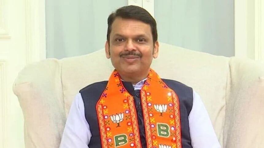 देवेंद्र फडणवीस के दिल्ली दौरे पर सस्पेंस खत्म