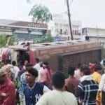 बालोद में 35 यात्रियों से भरी बस हुई हादसे का शिकार
