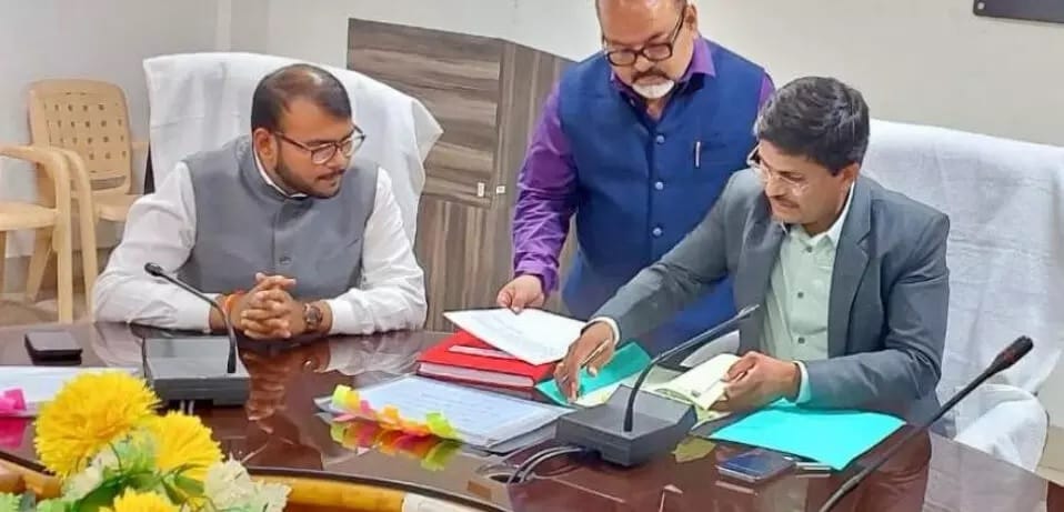 बिलासपुर नगर निगम में अवनीश शरण ने संभाला प्रशासक का पद