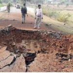 बीजापुर में नक्सली हमला: जवानों से भरी गाड़ी उड़ाई, कई शहीद
