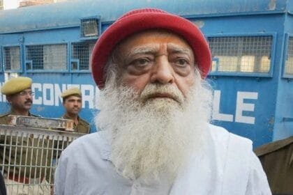Asaram bail:आसाराम को मिली अंतरिम जमानत, जानिए क्या है पूरा मामला