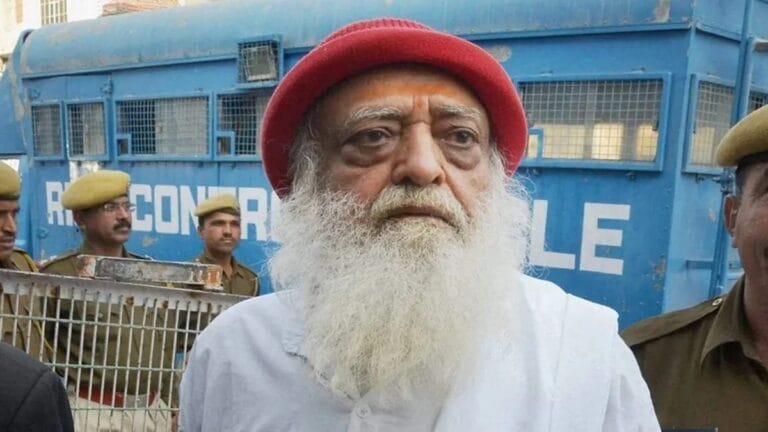 Asaram bail:आसाराम को मिली अंतरिम जमानत, जानिए क्या है पूरा मामला