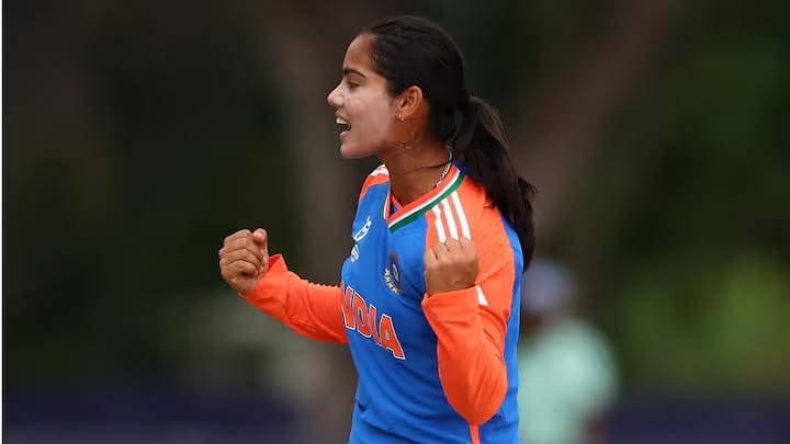 अंडर-19 टी-20 विश्व कप: वैष्णवी शर्मा की हैट्रिक से भारत ने मलेशिया को 10 विकेट से हराया