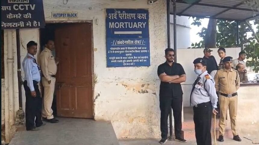 गरियाबंद मुठभेड़: 14 नक्सलियों के शव मेकाहारा पहुंचे, पोस्टमार्टम के लिए 22 डॉक्टरों की टीम