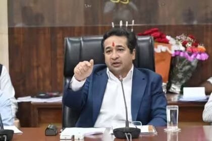 सैफ अली खान पर हमला: सच या नाटक? मंत्री ने उठाए सवाल