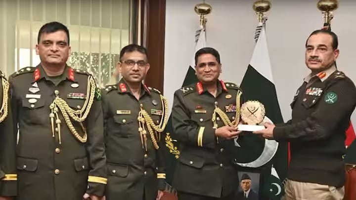 पाकिस्तान के ISI अधिकारियों का बांग्लादेश दौरा, भारत ने कहा- हम नजर रख रहे हैं