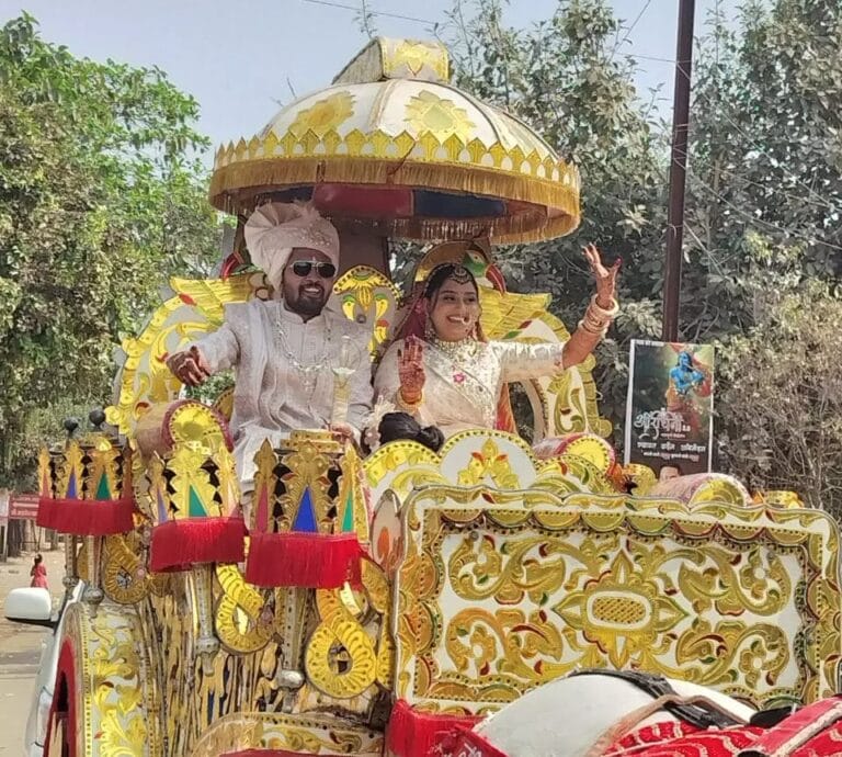 रायपुर में अनोखी बारात: पत्नी भी बारात में शामिल हुई