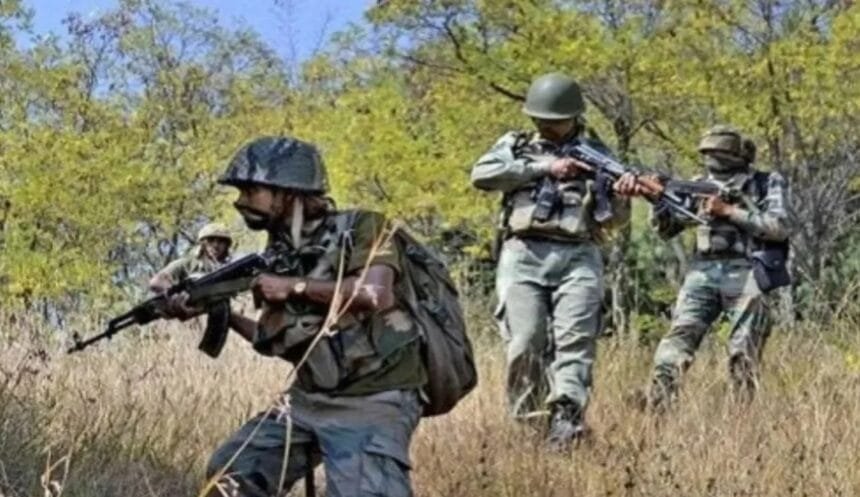 Cg Naxal Operation: बस्तर में सेना और नक्सलियों की मुठभेड़, 4 नक्सली ढेर, 1 जवान शहीद