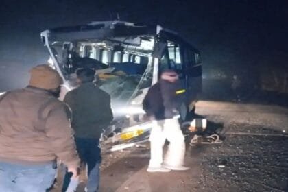 Kondagaon Bus accident: स्कूली बच्चों से भरी बस हादसे का शिकार: 2 की मौत, 12 बच्चे घायल