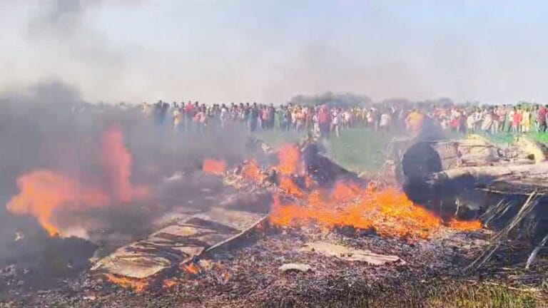 Shivpuri plane crash: मध्यप्रदेश में भारतीय वायुसेना का विमान हुआ क्रैश