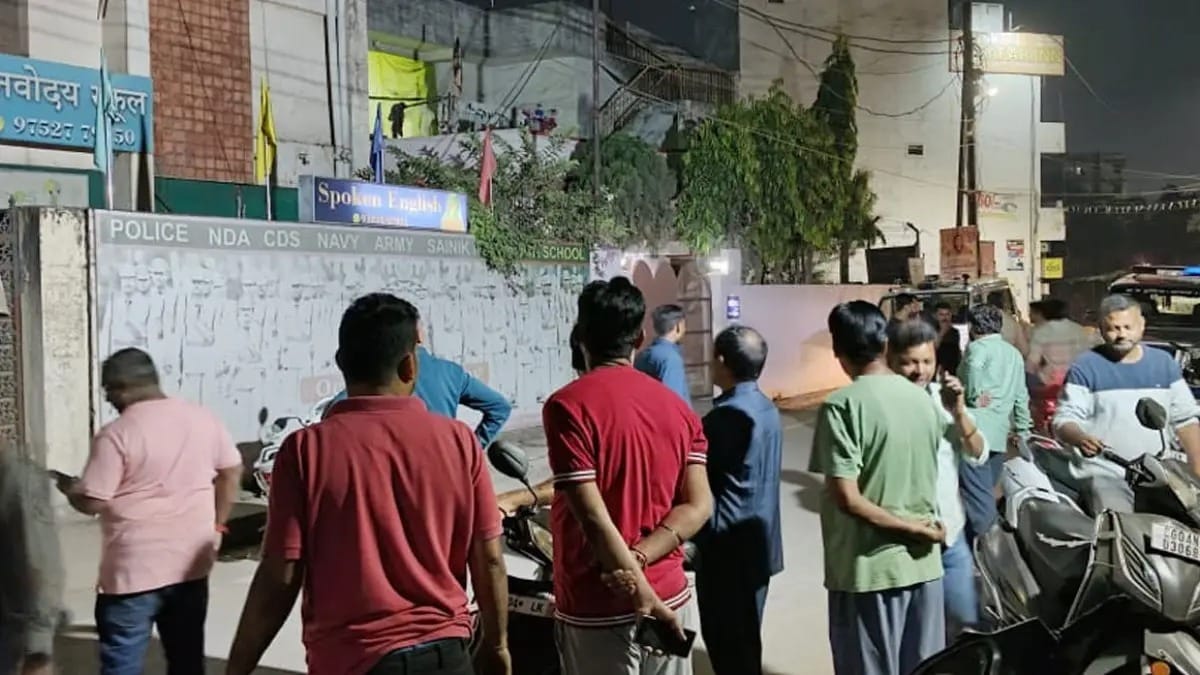 रायपुर: पार्षद के विजय जुलूस में फायरिंग, कार्यकर्ता अस्पताल में भर्ती