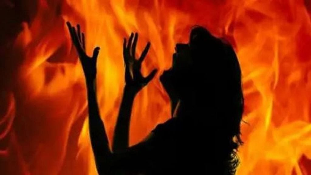 छत्तीसगढ़ : पति बना हैवान, पत्नी को जिंदा जलाया