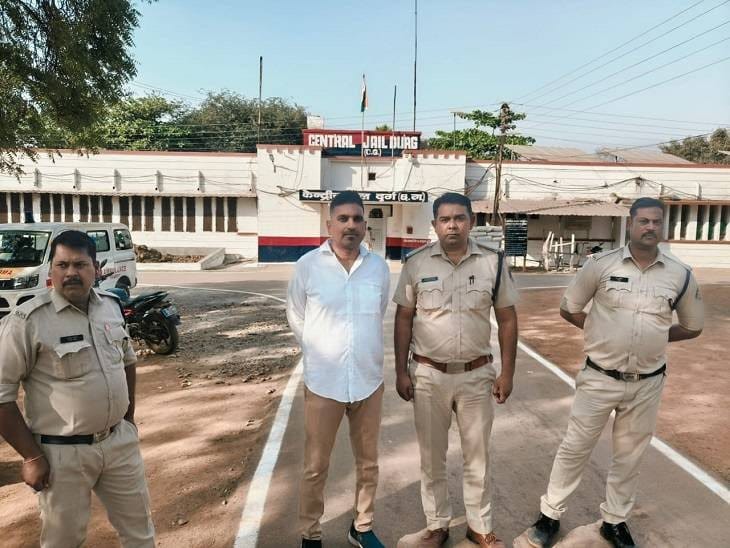 भिलाई में पुलिस ने पार्षद को किया अरेस्ट