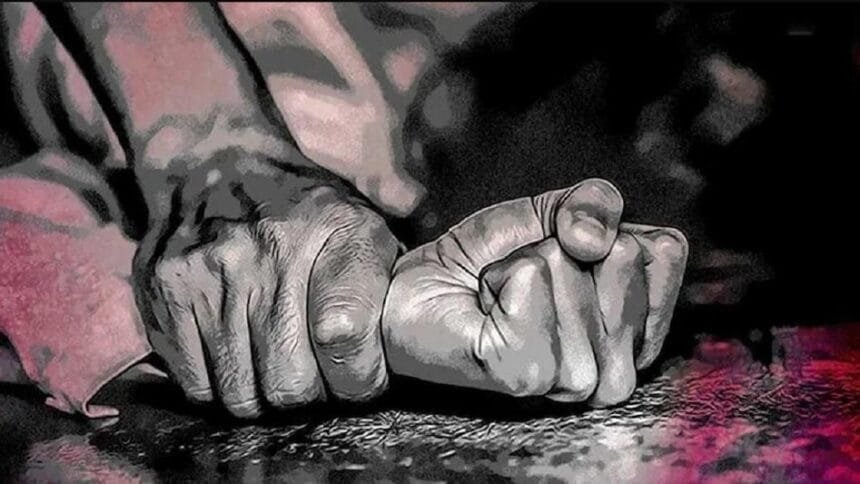 छत्तीसगढ़: खेत में दुष्कर्म, गांव का युवक गिरफ्तार