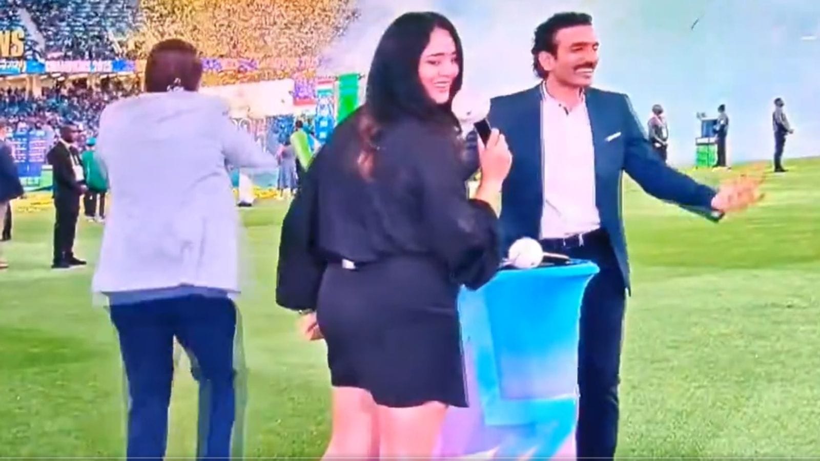 इंडिया के चैंपियंस ट्रॉफी जीतने पर बच्चे की तरह कूदने लगे सुनील गावस्कर