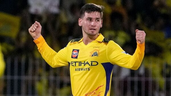 IPL 2025: नूर अहमद की घातक गेंदबाजी से मुंबई इंडियंस चित