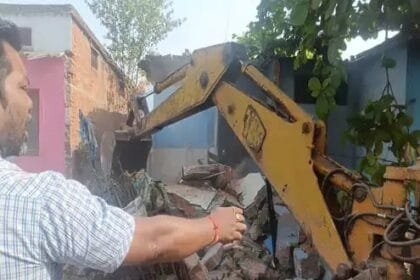 भिलाई: 60 अवैध मकानों पर चला बुलडोजर