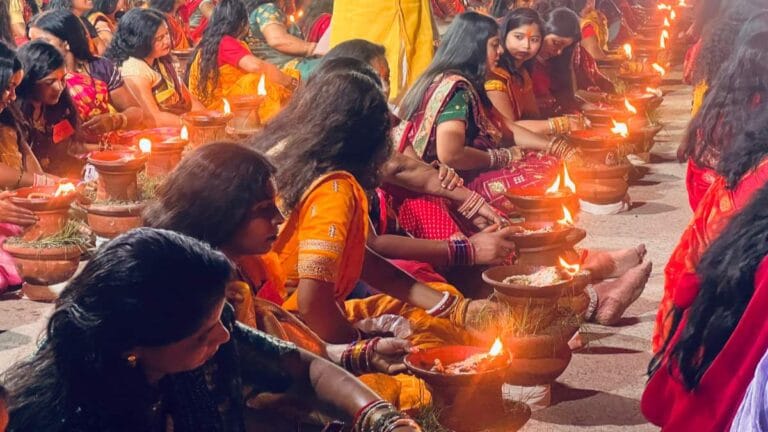 डोंगरगढ़ में उमड़ा आस्था का सैलाब : 8500 से ज्यादा ज्योति कलश विसर्जित