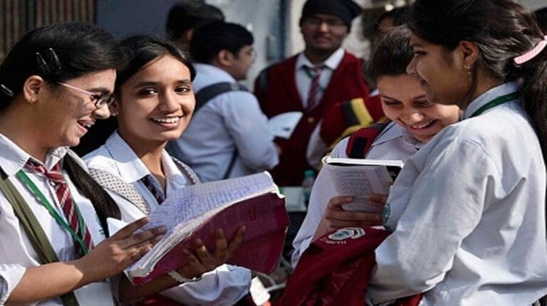 बोर्ड रिजल्ट को लेकर बड़ी खबर! 10वीं-12वीं के स्टूडेंट्स जल्द करें रिजल्ट चेक की तैयारी