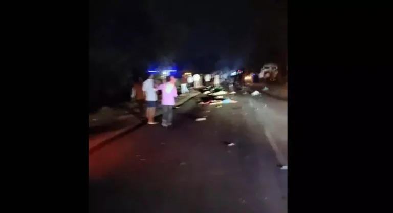रायपुर में भीषण सड़क हादसा: 17 की मौत, कई घायल