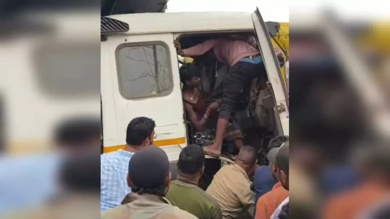 रायपुर-अंबिकापुर हाईवे पर भीषण हादसा: दो हाइवा ट्रक टकराए