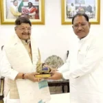सीएम विष्णुदेव साय से कैलाश विजयवर्गीय ने की शिष्टाचार भेंट