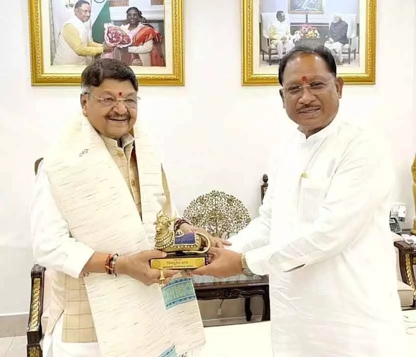 सीएम विष्णुदेव साय से कैलाश विजयवर्गीय ने की शिष्टाचार भेंट