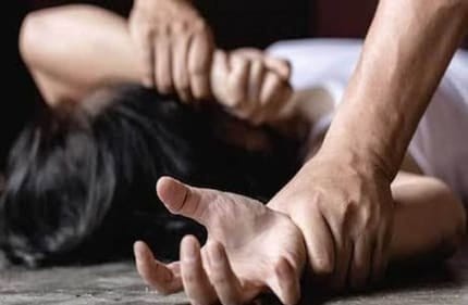 लखनऊ: बर्थडे पार्टी में बुलाकर मकान मालकिन से दुष्कर्म
