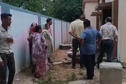 CG: स्कूल खुलते ही चोरी का खुलासा, 10 पंखे और राशन गायब