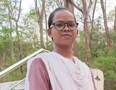 बीजापुर में सड़क हादसा: स्कूटी सवार महिला टीचर की मौत,