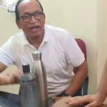 बालोद: स्वास्थ्य अधिकारी ने ग्रामीण से मांगी माफी, शिविर में की थी मजाकिया टिप्पणी। Health officer apologizes in Balod