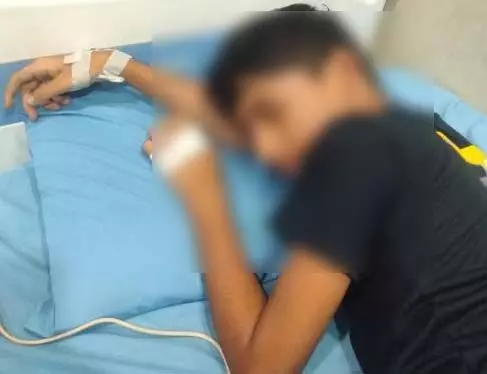 छत्तीसगढ़: शिक्षिका की पिटाई से छात्र बहरा हुआ, अस्पताल में भर्ती