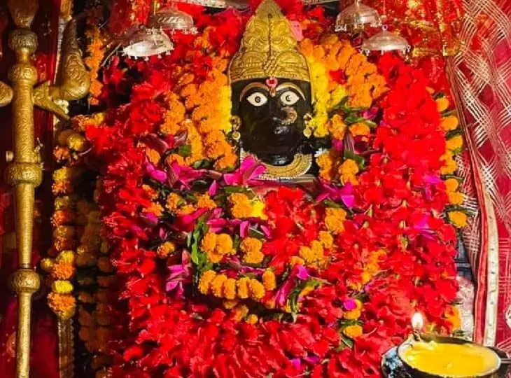 गर्लफ्रेंड से शादी की मन्नत लेकर युवक पहुंचा दंतेश्वरी मंदिर