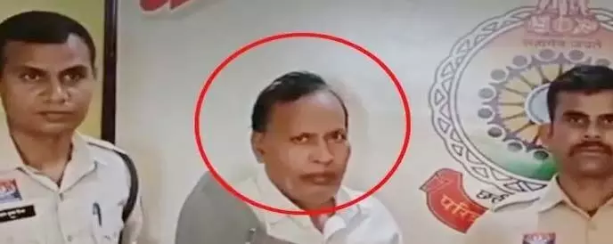 गरियाबंद: छात्राओं से छेड़छाड़ और रिजल्ट में गड़बड़ी करने वाला प्रिंसिपल गिरफ्तार