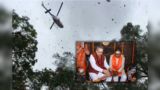 भोरमदेव मंदिर में सीएम साय ने हेलीकॉप्टर से किया कांवड़ियों का स्वागत