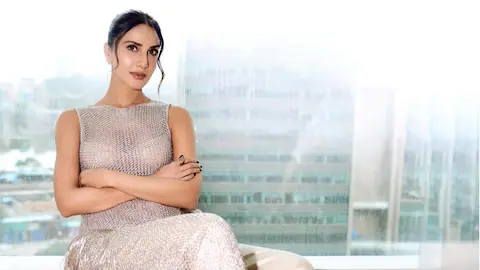 War 2 में नहीं दिखेंगी वाणी कपूर, तोड़ी चुप्पी – जानें क्या कहा अभिनेत्री ने