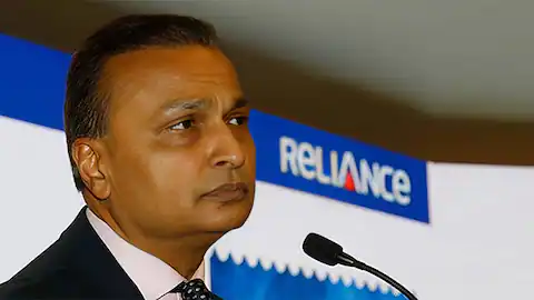 अनिल अंबानी की मुश्किलें बढ़ीं, ED ने कंपनियों पर मारा छापा