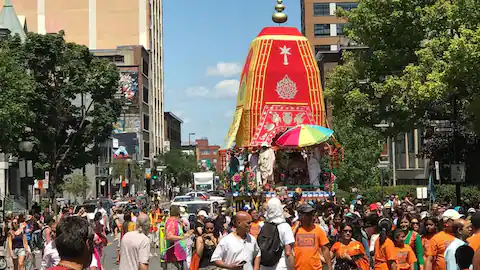 कनाडा में रथ यात्रा पर अंडों से हमला