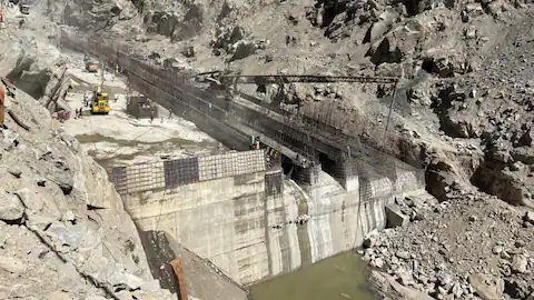 पाकिस्तान पर भारत का 'जल प्रहार', चिनाब नदी पर क्वार बांध का काम तेज