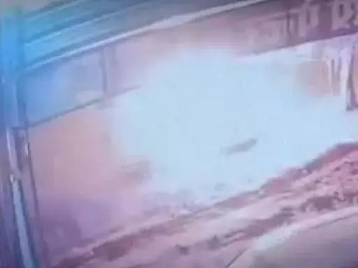 कवर्धा: चाय दुकान में गैस सिलेंडर फटा, भीषण आग से मचा हड़कंप