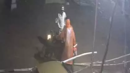 खैरागढ़: रेनकोट पहनकर आया चोर, घर के बाहर से बाइक चोरी