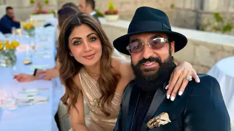 शिल्पा शेट्टी-राज कुंद्रा की वृंदावन यात्रा, प्रेमानंद महाराज संग हुई बातचीत