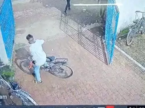 Bicycle stolen in school Durg