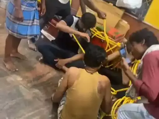 https://news4u36.in/drunk-man-at-dussehra-site-jagdalpur/