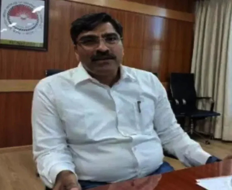 iim-raipur-director-ram-kumar-kakani-resigns-over-hr-policy-dispute